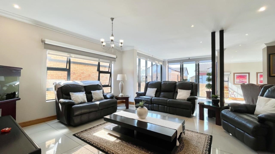 4 Bedroom Property for Sale in Meyersdal Gauteng