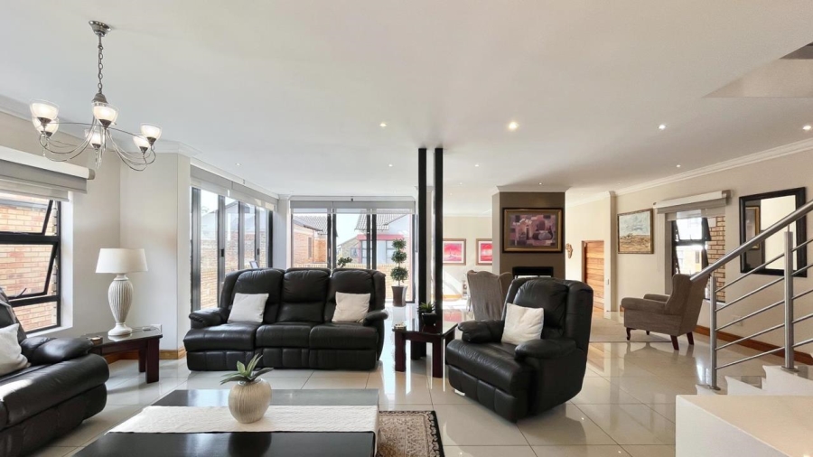4 Bedroom Property for Sale in Meyersdal Gauteng