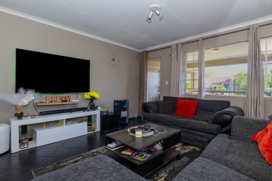 2 Bedroom Property for Sale in Eden Glen Gauteng