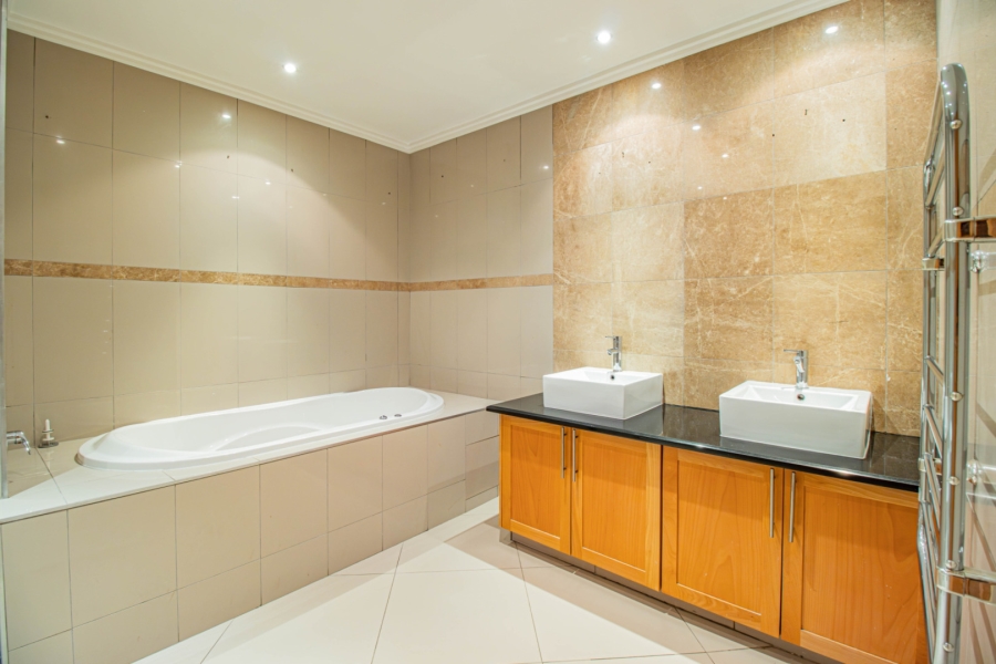 4 Bedroom Property for Sale in Morningside Gauteng