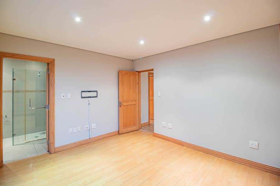 4 Bedroom Property for Sale in Morningside Gauteng