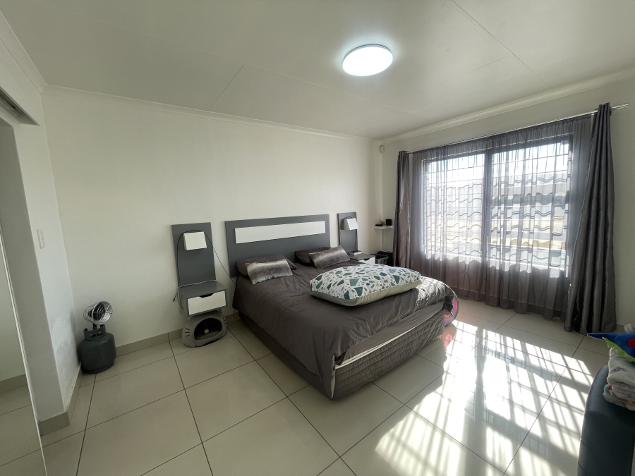 2 Bedroom Property for Sale in Parkrand Gauteng