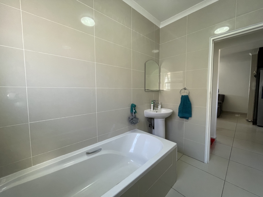 2 Bedroom Property for Sale in Parkrand Gauteng