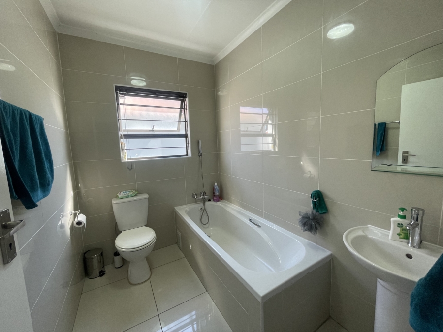 2 Bedroom Property for Sale in Parkrand Gauteng