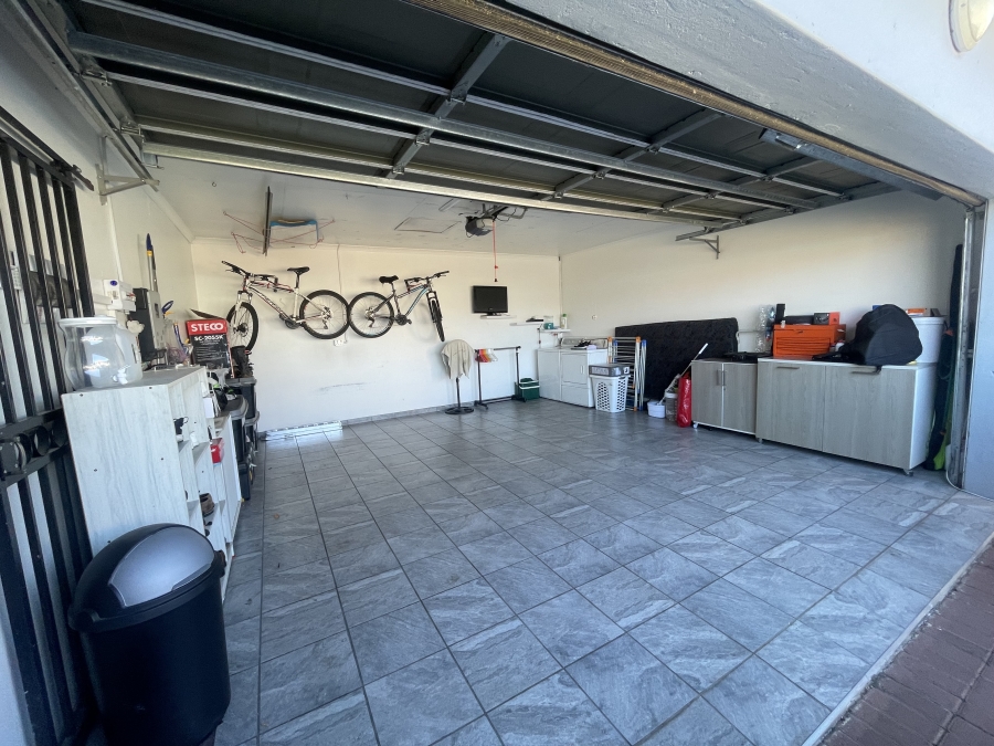 2 Bedroom Property for Sale in Parkrand Gauteng