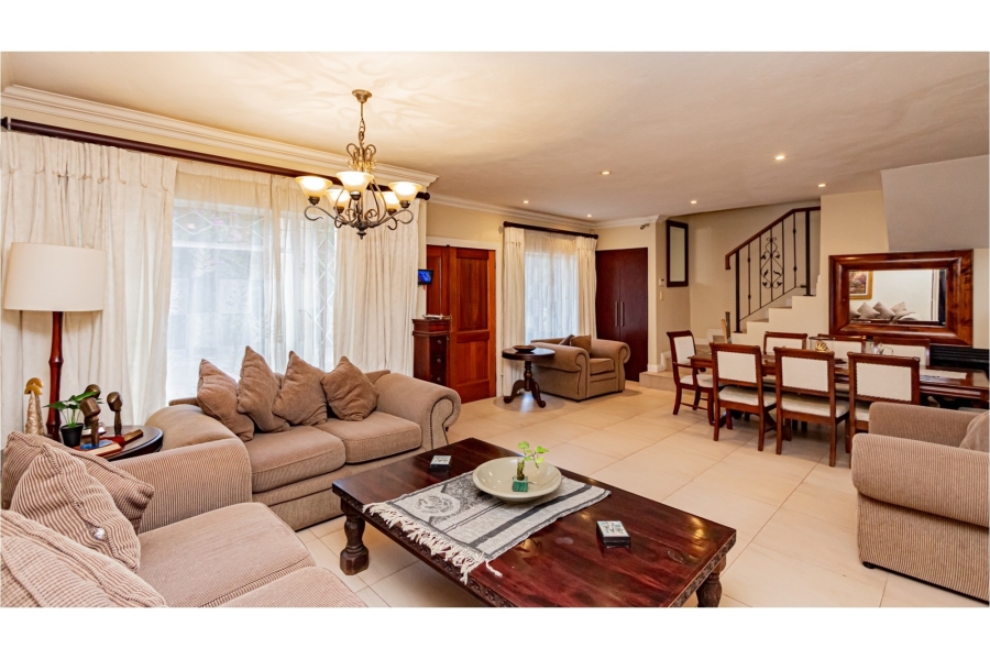 6 Bedroom Property for Sale in Sharonlea Gauteng