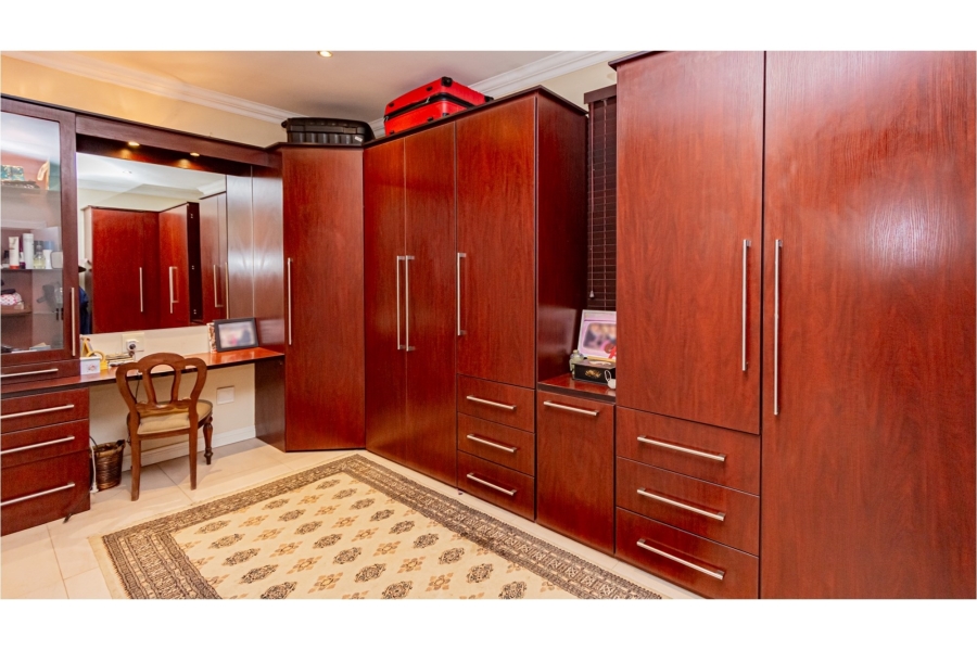 6 Bedroom Property for Sale in Sharonlea Gauteng