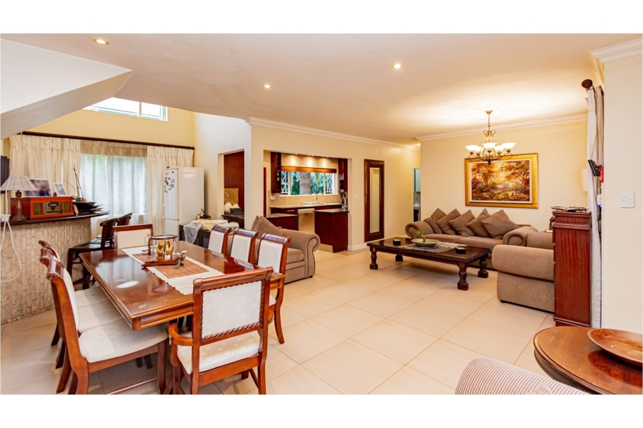 6 Bedroom Property for Sale in Sharonlea Gauteng