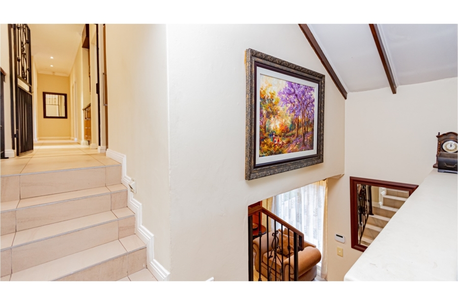 6 Bedroom Property for Sale in Sharonlea Gauteng
