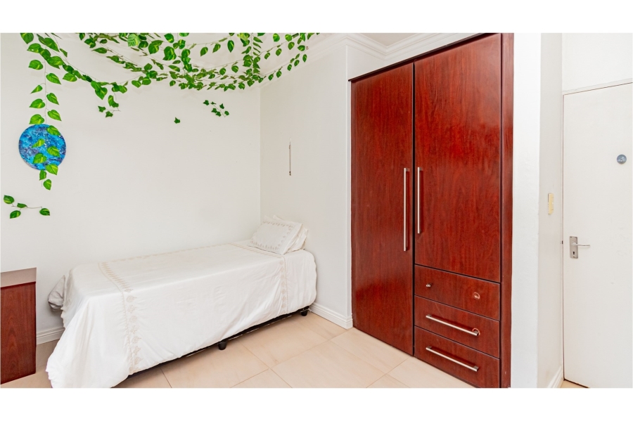 6 Bedroom Property for Sale in Sharonlea Gauteng