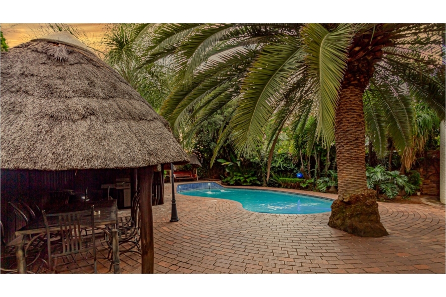 6 Bedroom Property for Sale in Sharonlea Gauteng