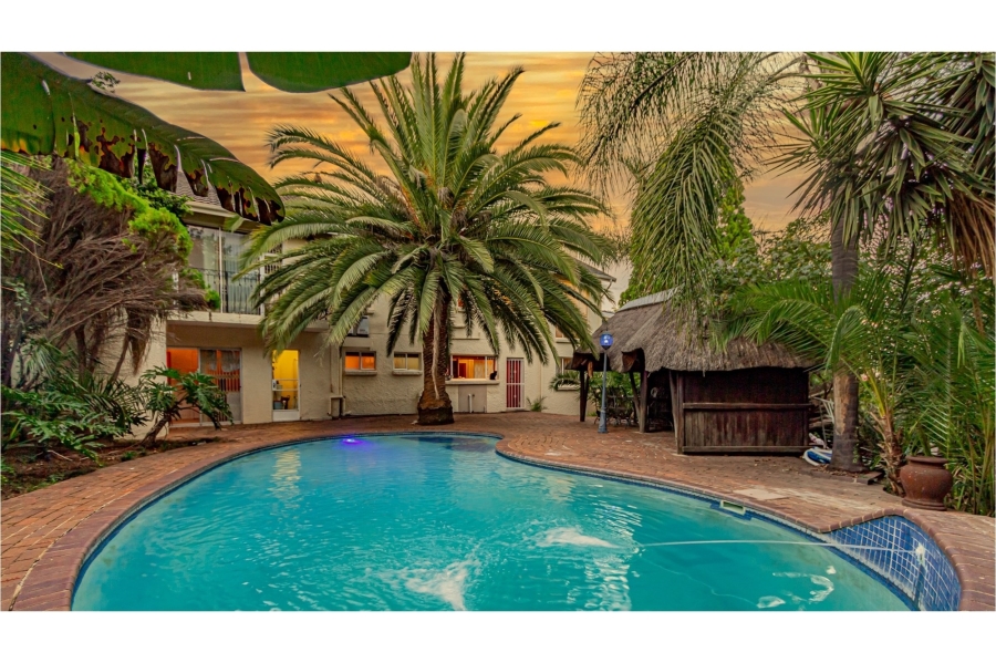 6 Bedroom Property for Sale in Sharonlea Gauteng