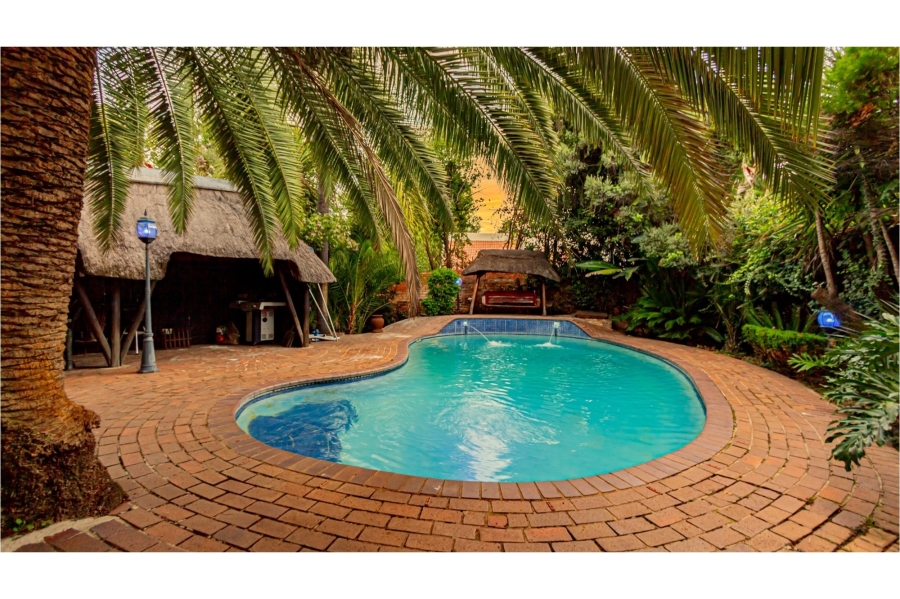 6 Bedroom Property for Sale in Sharonlea Gauteng