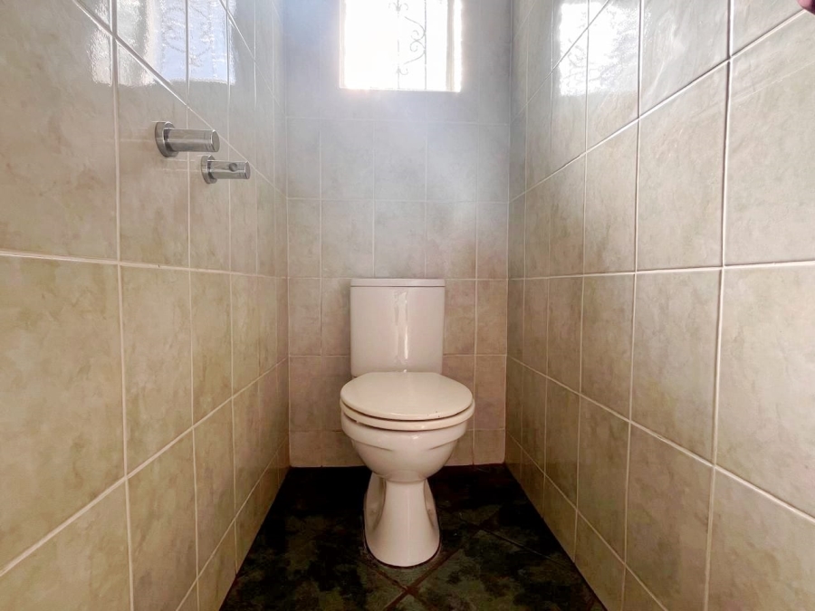 3 Bedroom Property for Sale in Farrarmere Gauteng