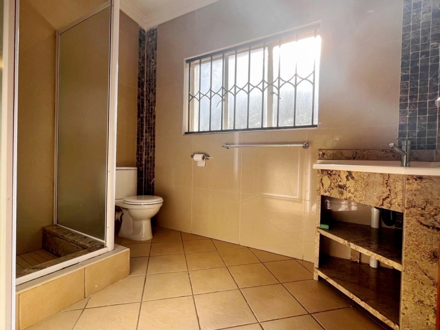 3 Bedroom Property for Sale in Farrarmere Gauteng