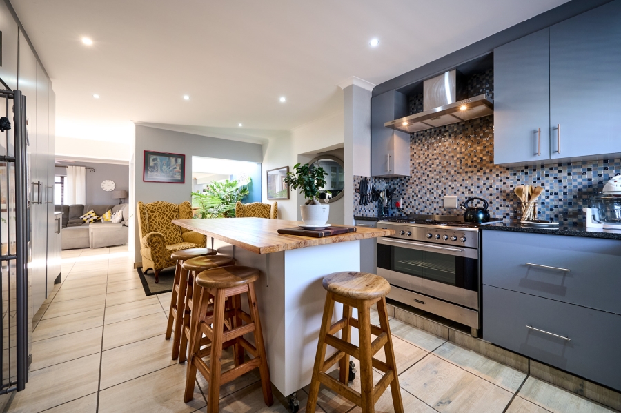 3 Bedroom Property for Sale in Halfway Gardens Gauteng
