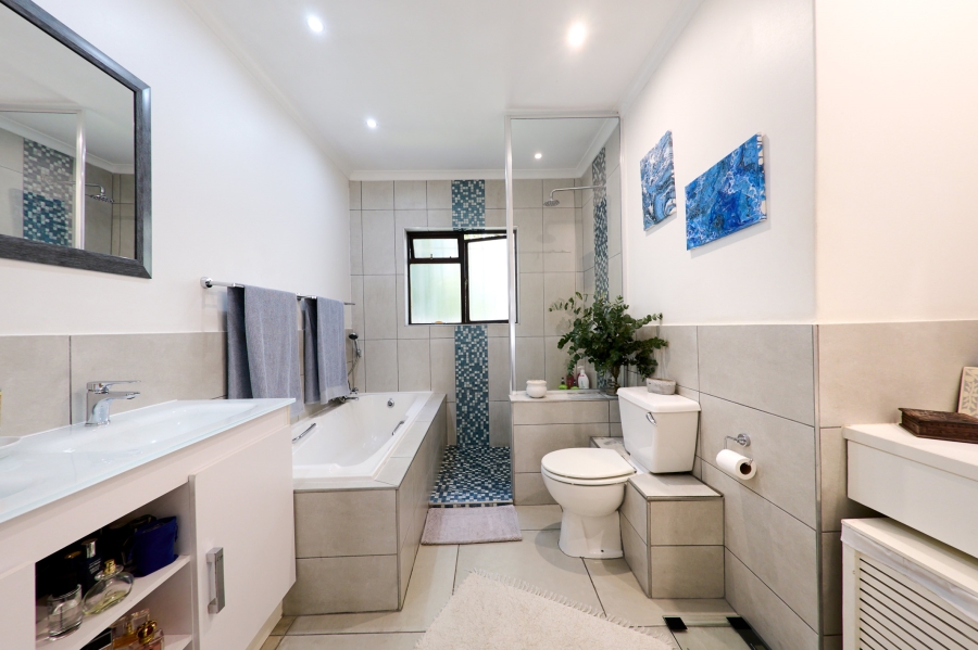 3 Bedroom Property for Sale in Halfway Gardens Gauteng