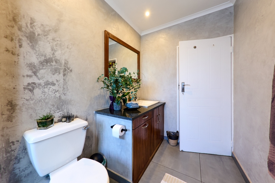 3 Bedroom Property for Sale in Halfway Gardens Gauteng