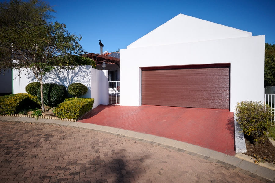 3 Bedroom Property for Sale in Halfway Gardens Gauteng
