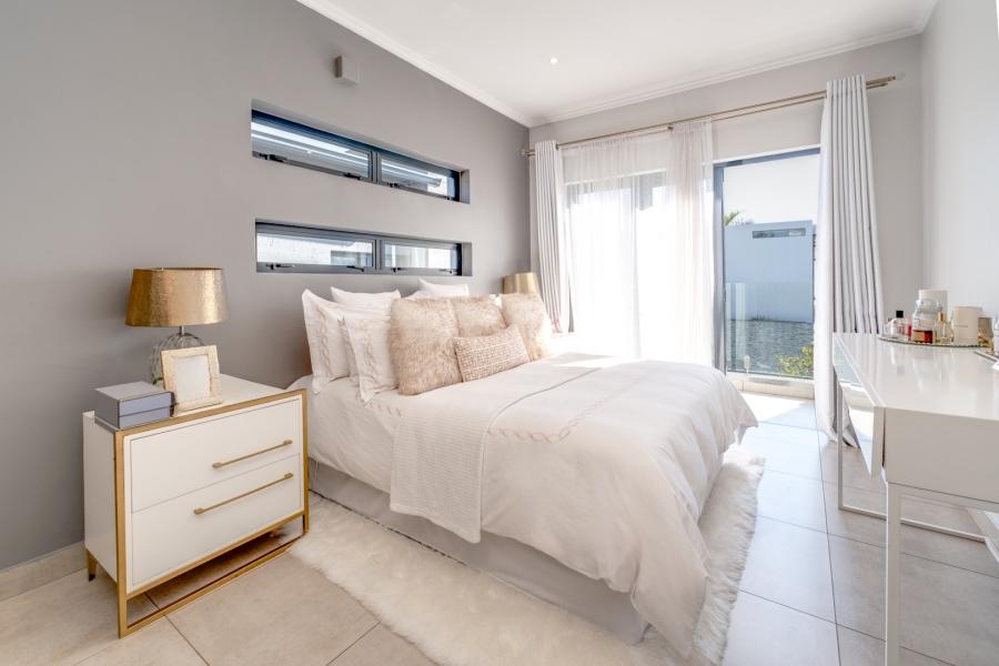 3 Bedroom Property for Sale in Hurlingham Gauteng
