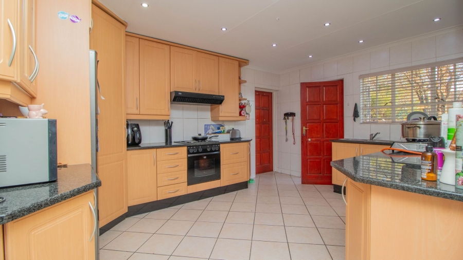 3 Bedroom Property for Sale in Goedeburg Gauteng
