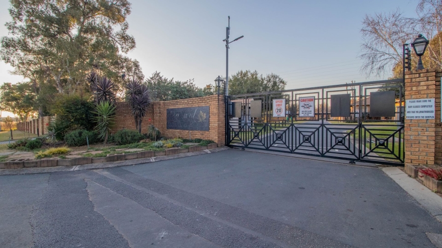 3 Bedroom Property for Sale in Goedeburg Gauteng