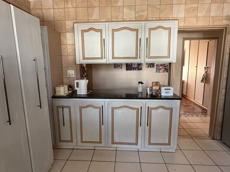 3 Bedroom Property for Sale in Selcourt Gauteng