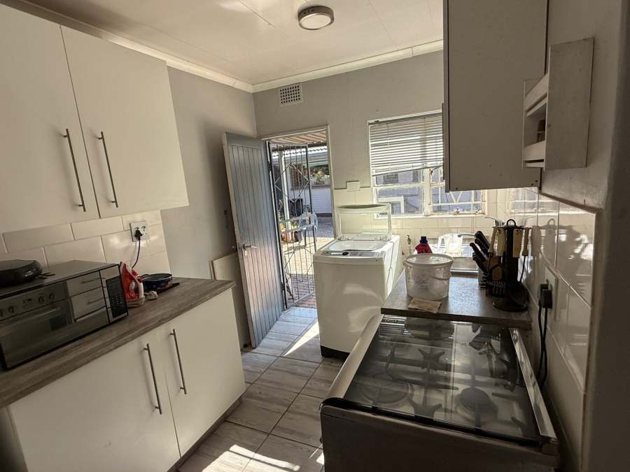 3 Bedroom Property for Sale in Selcourt Gauteng
