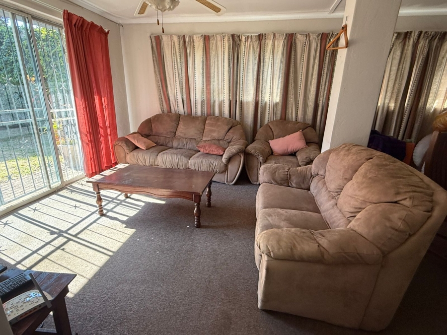 3 Bedroom Property for Sale in Selcourt Gauteng