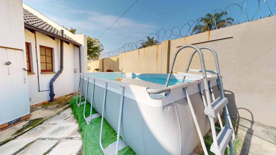 2 Bedroom Property for Sale in Elandshaven Gauteng
