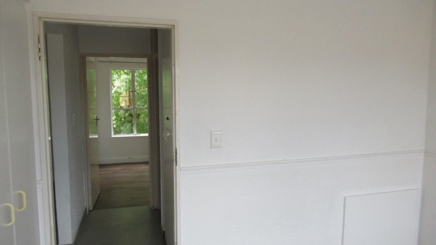 2 Bedroom Property for Sale in Suideroord Gauteng