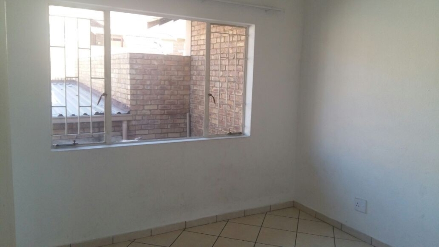 To Let 3 Bedroom Property for Rent in Terenure Gauteng