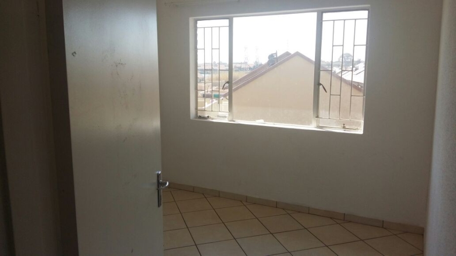 To Let 3 Bedroom Property for Rent in Terenure Gauteng