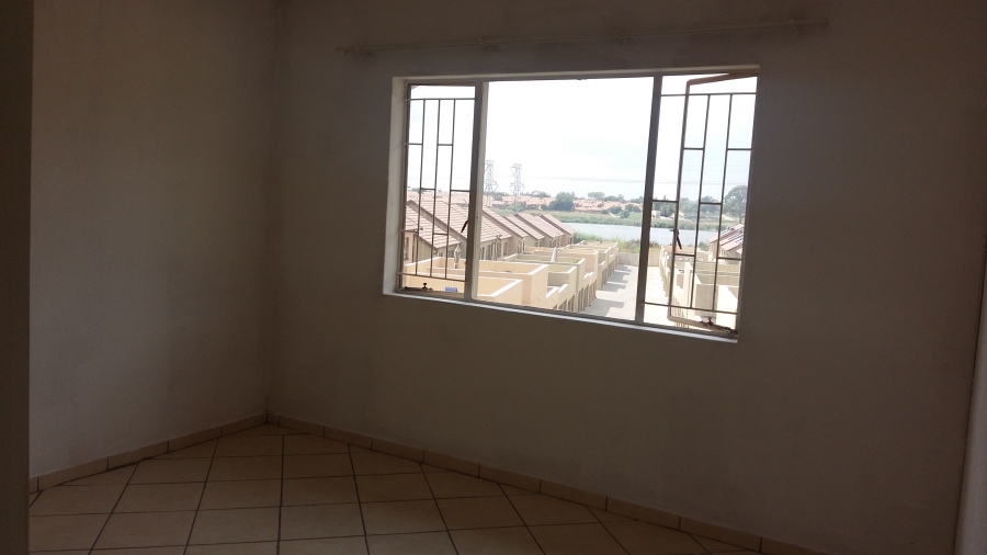 To Let 3 Bedroom Property for Rent in Terenure Gauteng