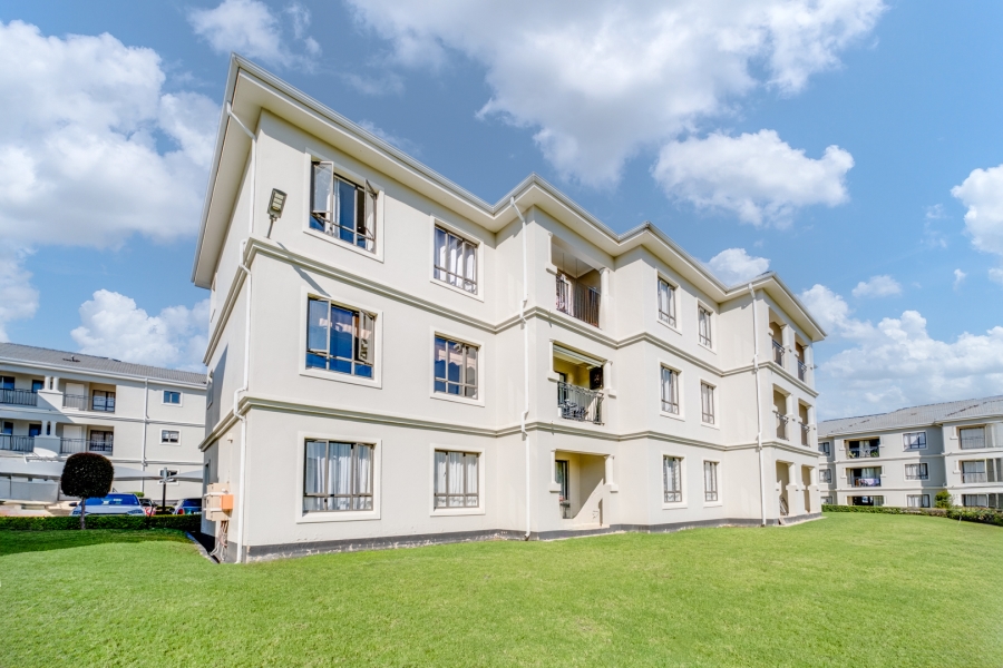 2 Bedroom Property for Sale in Maroeladal Gauteng