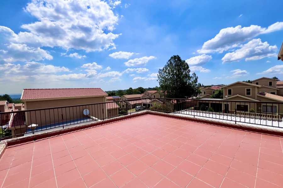 4 Bedroom Property for Sale in Carlswald Gauteng