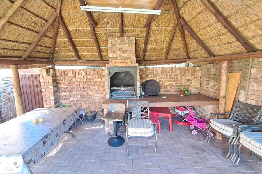3 Bedroom Property for Sale in Eldoraigne Gauteng