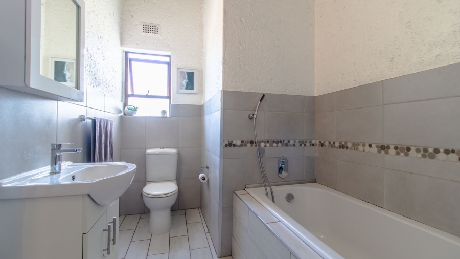 3 Bedroom Property for Sale in Eden Glen Gauteng