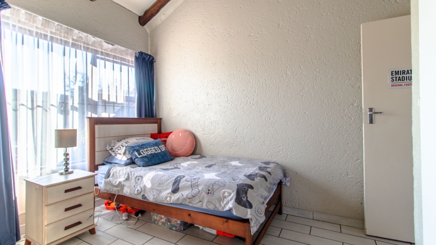 3 Bedroom Property for Sale in Eden Glen Gauteng