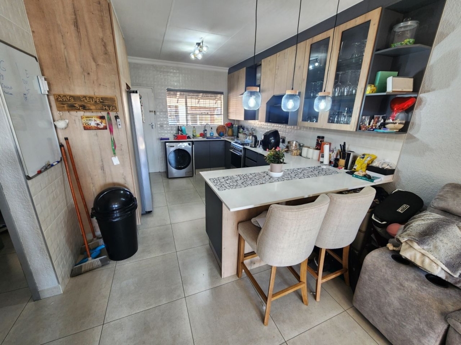 2 Bedroom Property for Sale in Ravenswood Gauteng