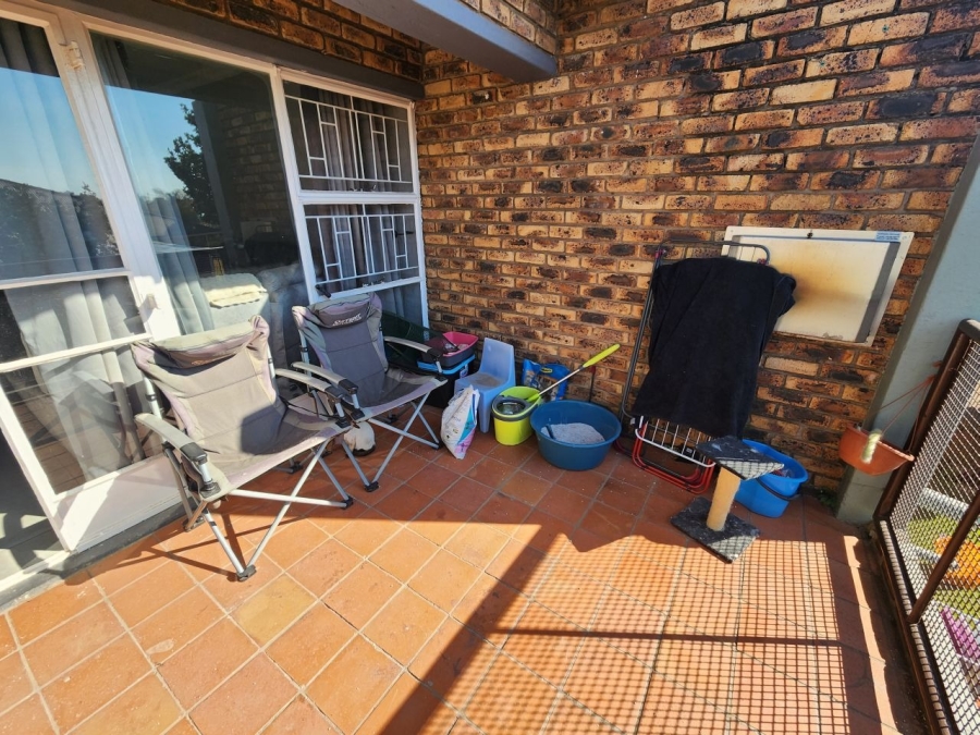 2 Bedroom Property for Sale in Ravenswood Gauteng