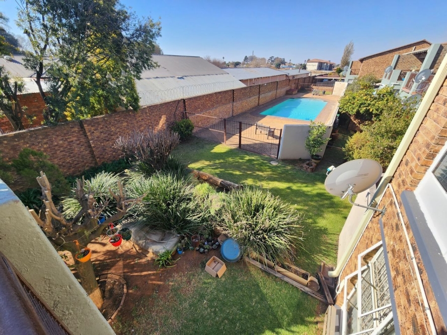 2 Bedroom Property for Sale in Ravenswood Gauteng