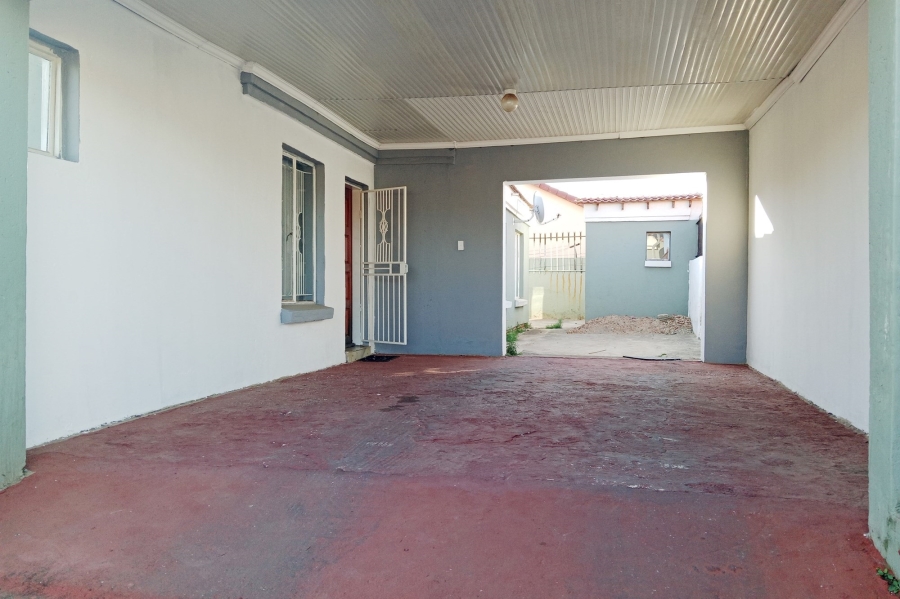 To Let 3 Bedroom Property for Rent in Danville Gauteng