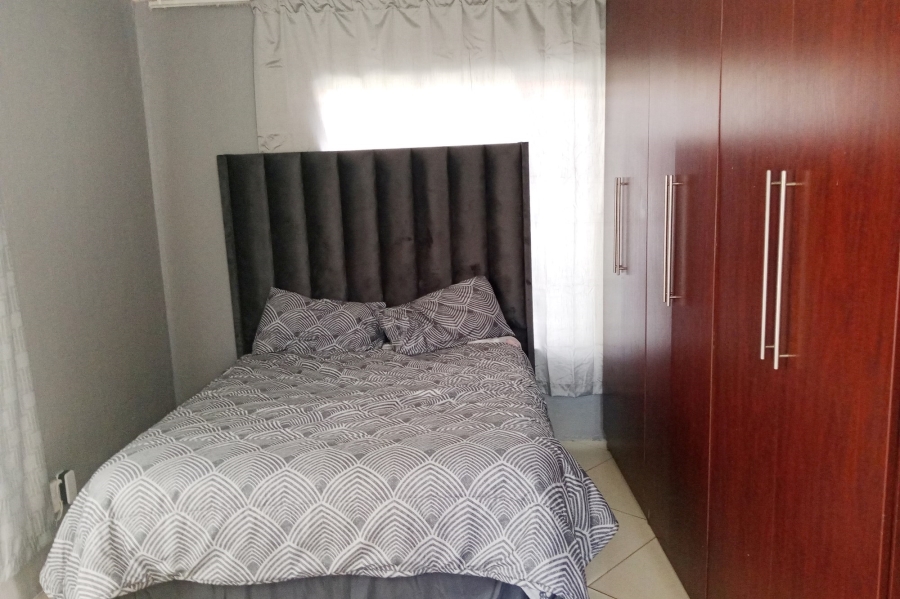 To Let 3 Bedroom Property for Rent in Danville Gauteng