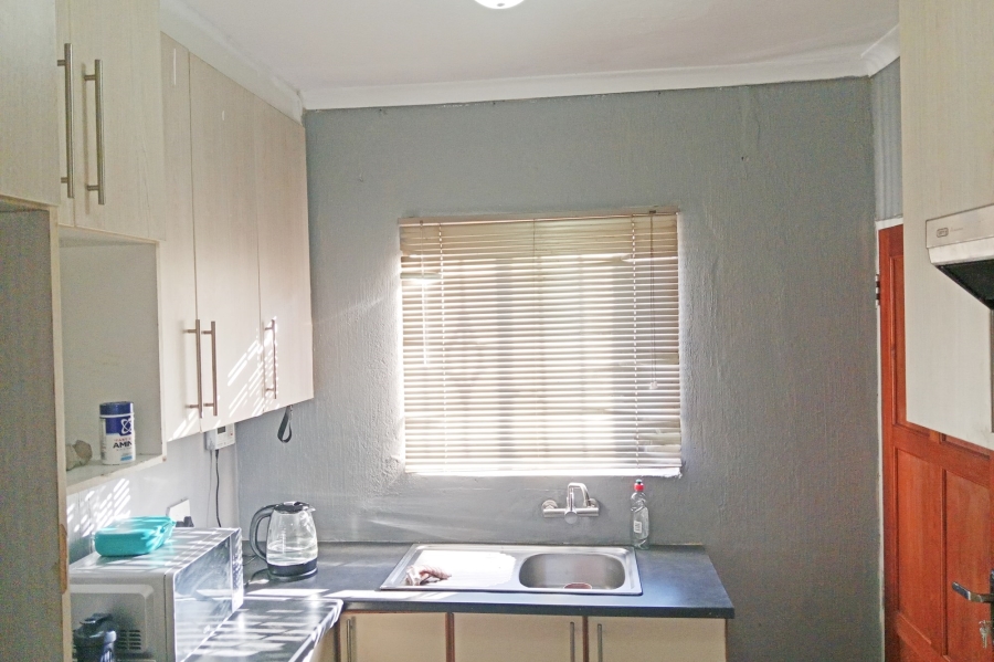 To Let 3 Bedroom Property for Rent in Danville Gauteng