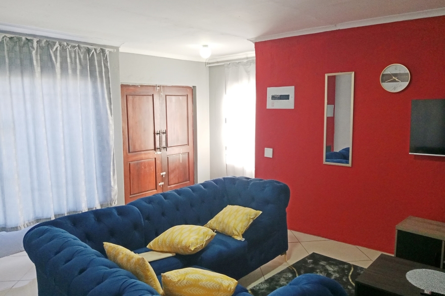 To Let 3 Bedroom Property for Rent in Danville Gauteng