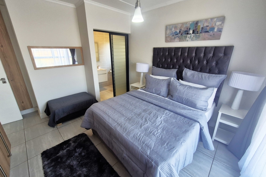 To Let 3 Bedroom Property for Rent in Waterfall Gauteng