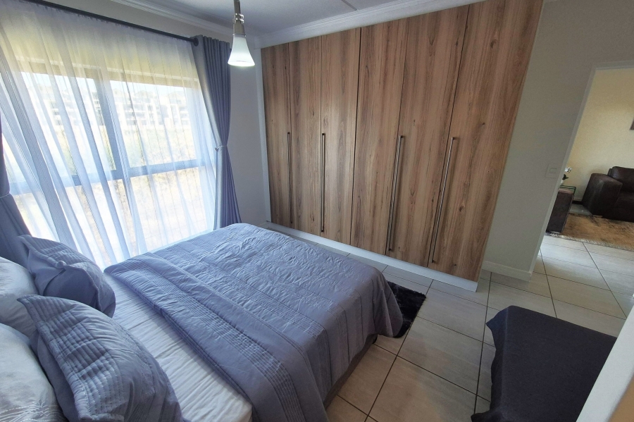 To Let 3 Bedroom Property for Rent in Waterfall Gauteng