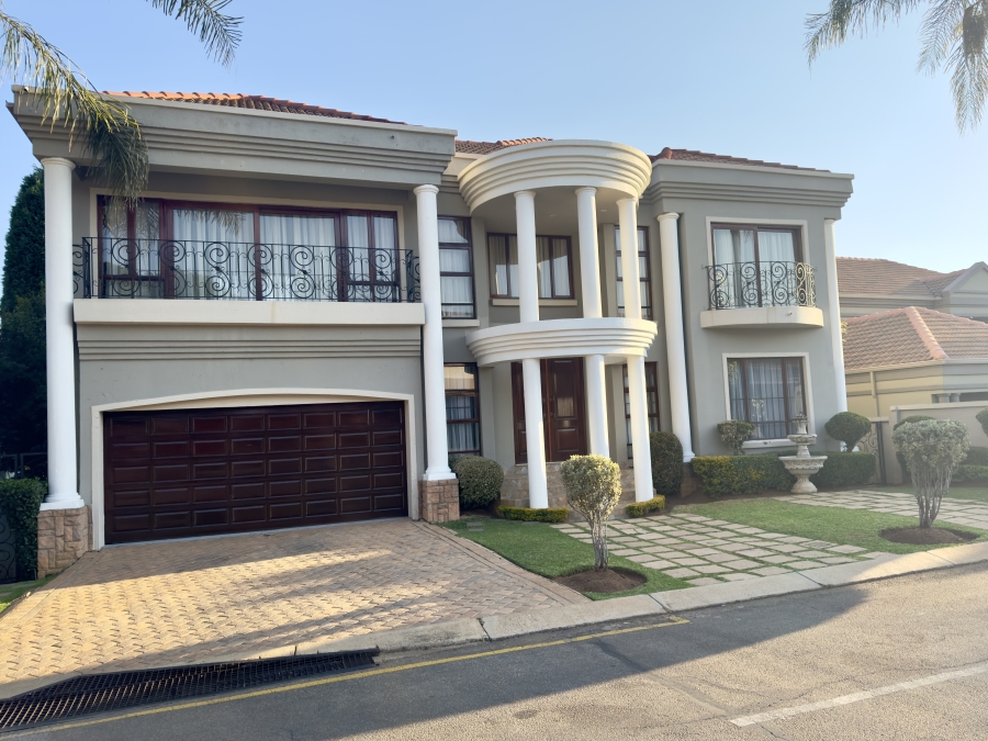 4 Bedroom Property for Sale in Faerie Glen Gauteng