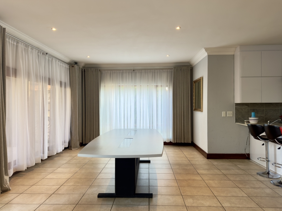 4 Bedroom Property for Sale in Faerie Glen Gauteng